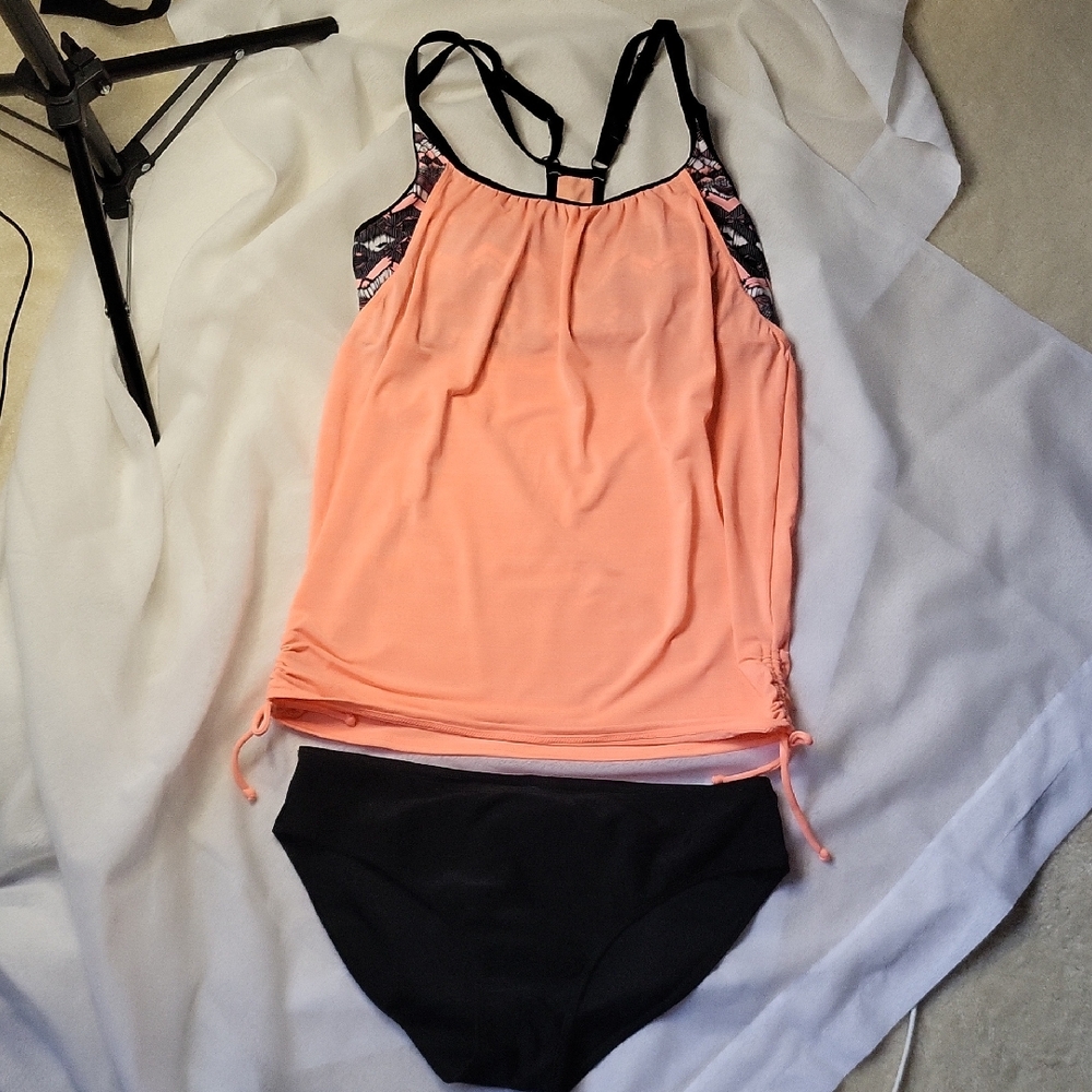Light Peach and Black Geometric Tankini Size M
